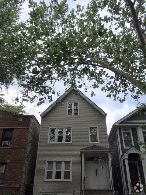 Building Photo - 3802 N Hermitage Ave