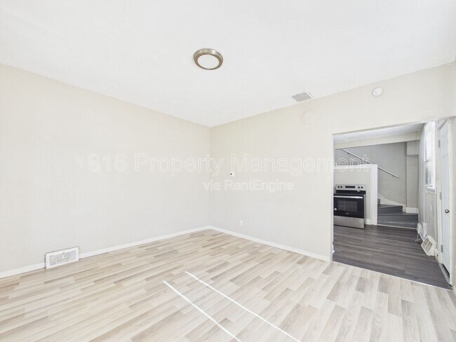 Foto del edificio - 525 Splitlog Ave
