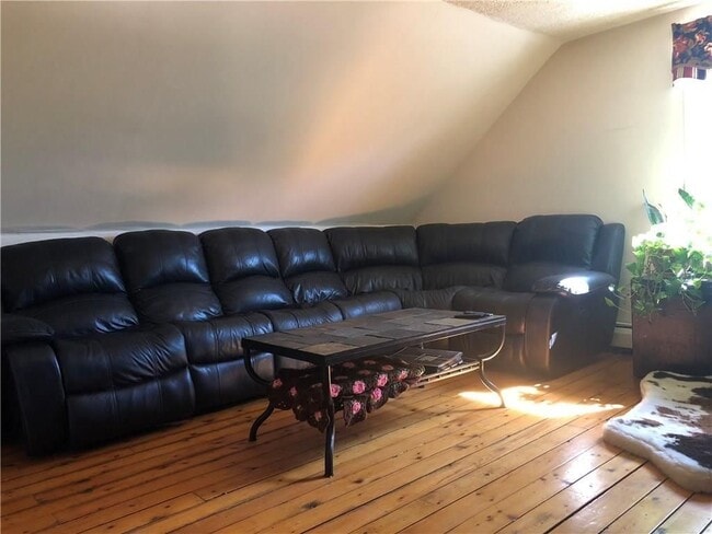 Building Photo - 12 Washington St