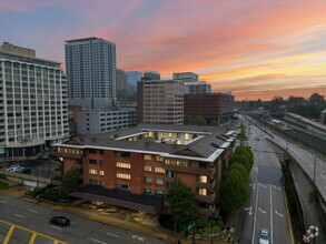 Building Photo - 250 S Brentwood Blvd