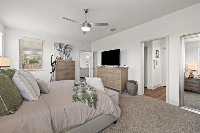 Building Photo - 16401 Coratina Dr