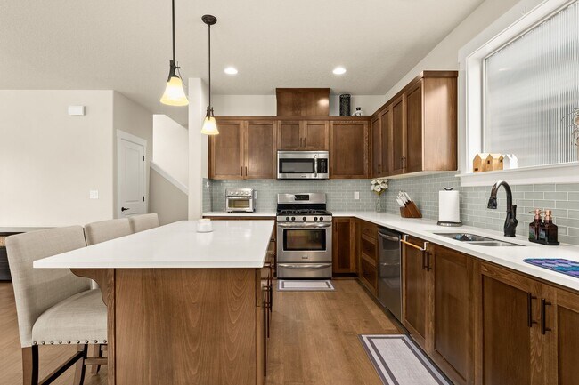 Foto del edificio - GORGEOUS SHERWOOD 3 BED/2.5 BATH+ OFFICE O...