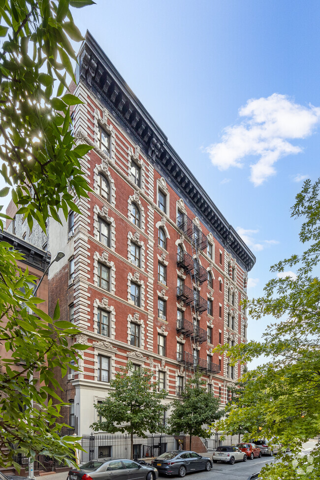 Building Photo - 364 W 123rd St