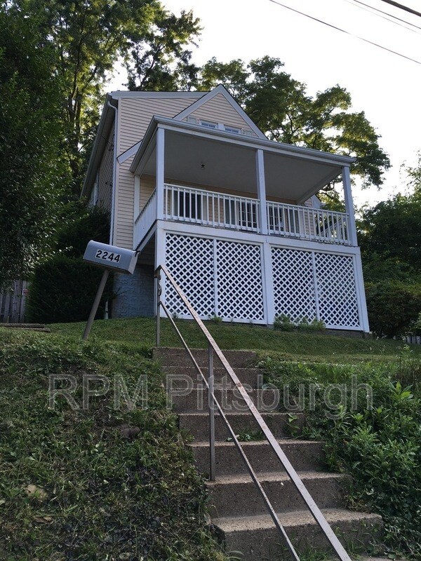 Foto del edificio - 2244 Lehigh St