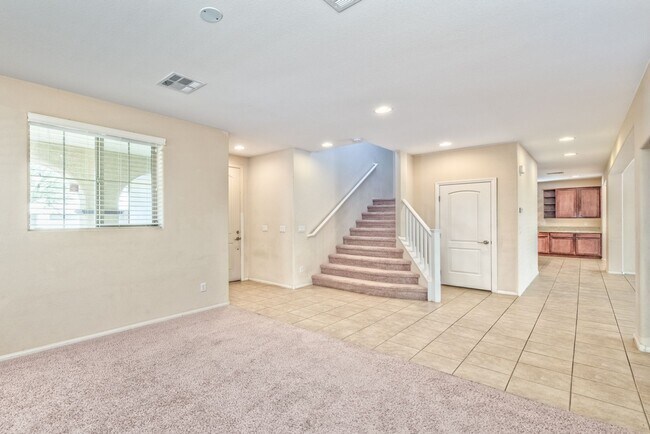 Foto del edificio - 6729 Upper Mesa Ct