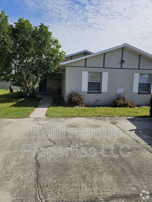 Building Photo - 2351 Chestnut Hills Dr