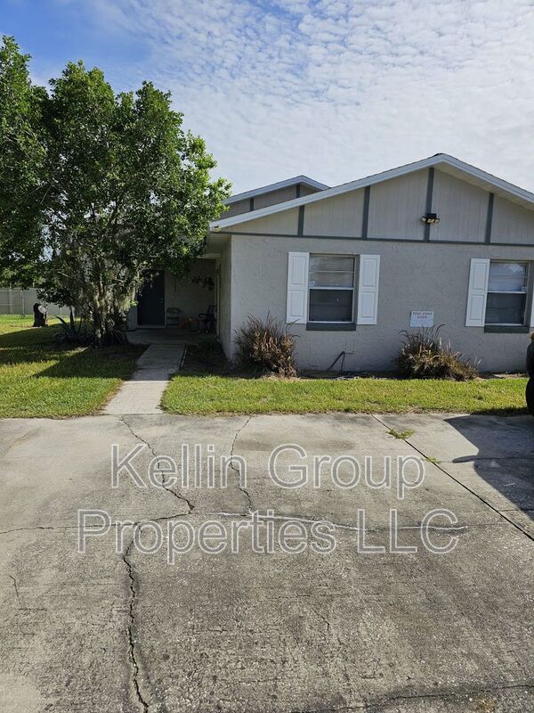 Foto principal - 2351 Chestnut Hills Dr