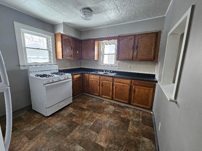 Building Photo - 3409 Holton Ave