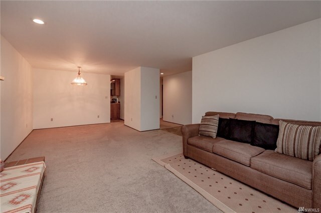 Building Photo - 15104 31st Pl S