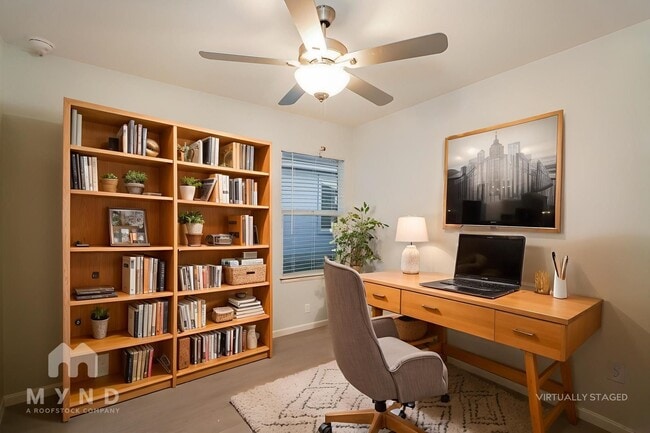 Foto del edificio - 2729 Ctr Crk Ln