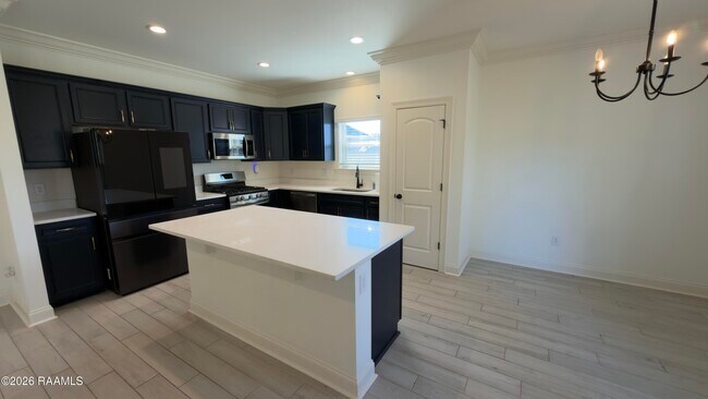 Building Photo - 119 Interpreter St