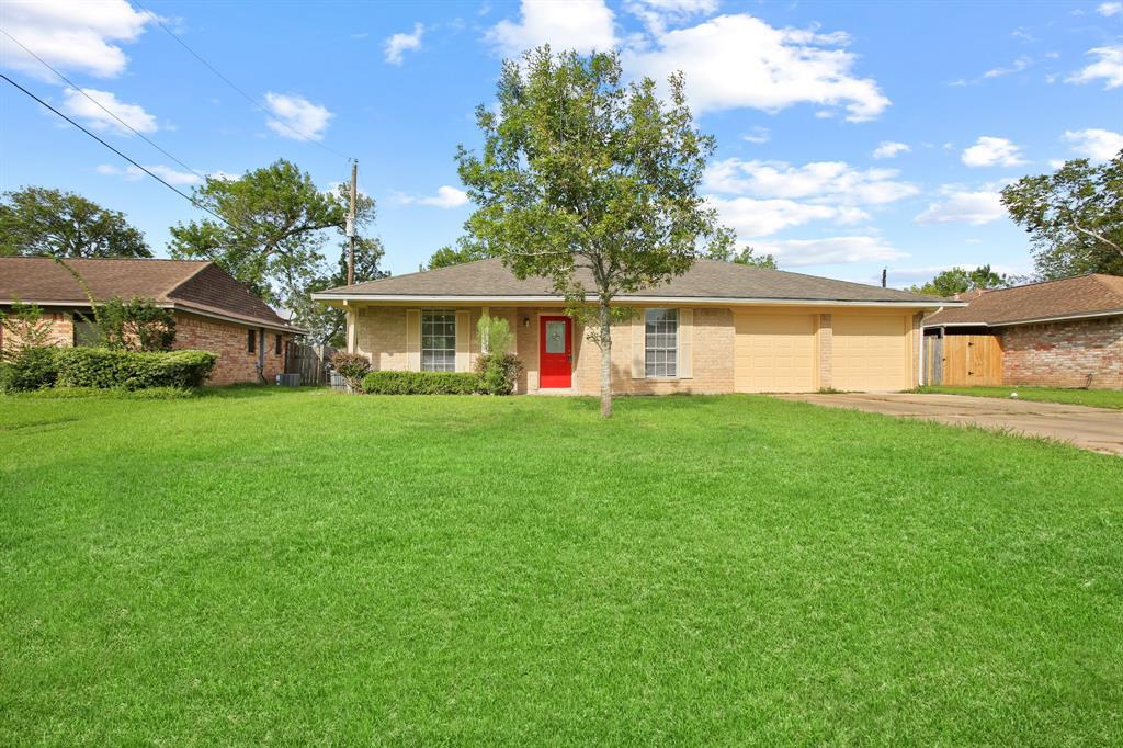 Primary Photo - 305 Lotus St