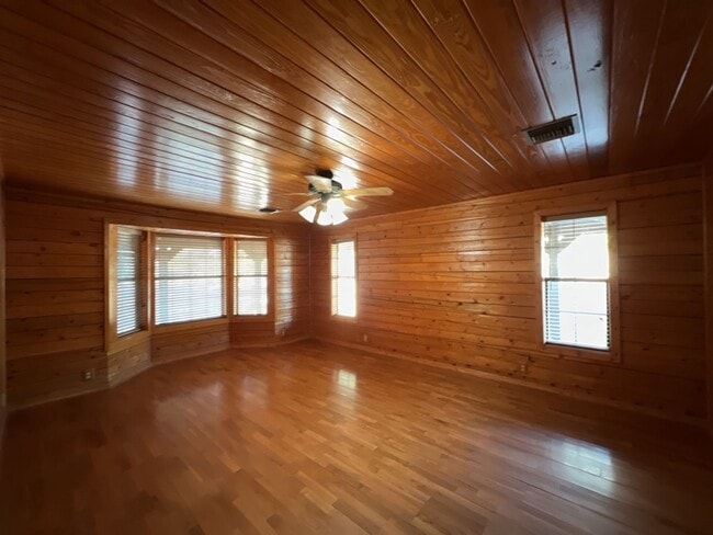 Building Photo - 11155 Bonham Ranch