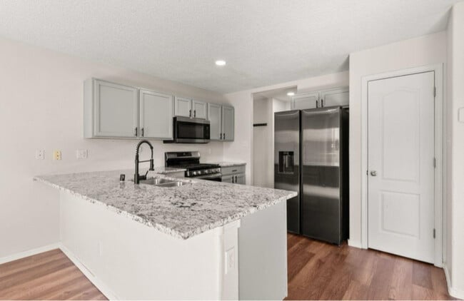 Building Photo - 716 Palo Duro Dr