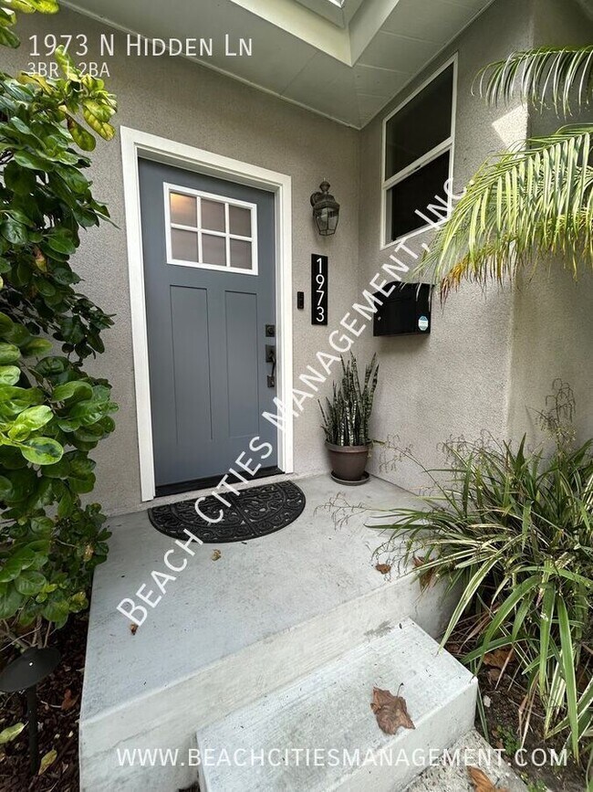 Foto del edificio - 1973 N Hidden Ln