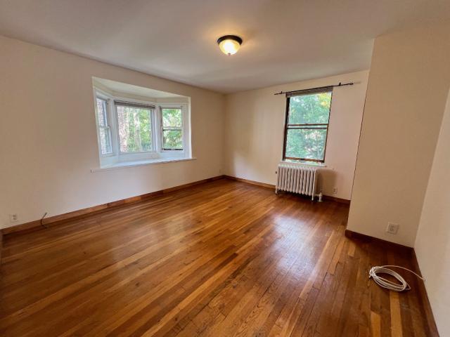 Building Photo - 1 bedroom in SUNNYSIDE NY 11104