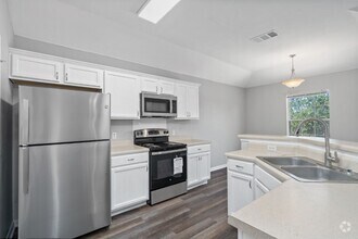 Building Photo - 3301 El Salido Pkwy