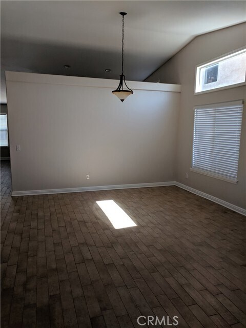 Foto del edificio - 23195 Cannery Rd