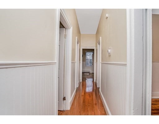 Building Photo - 77 Savin St