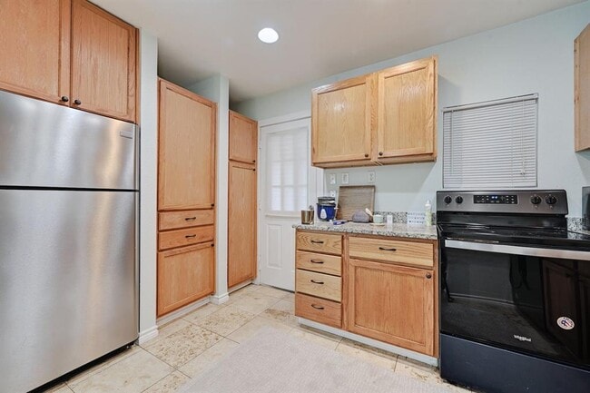 Foto del edificio - 4101 Rockford Ln