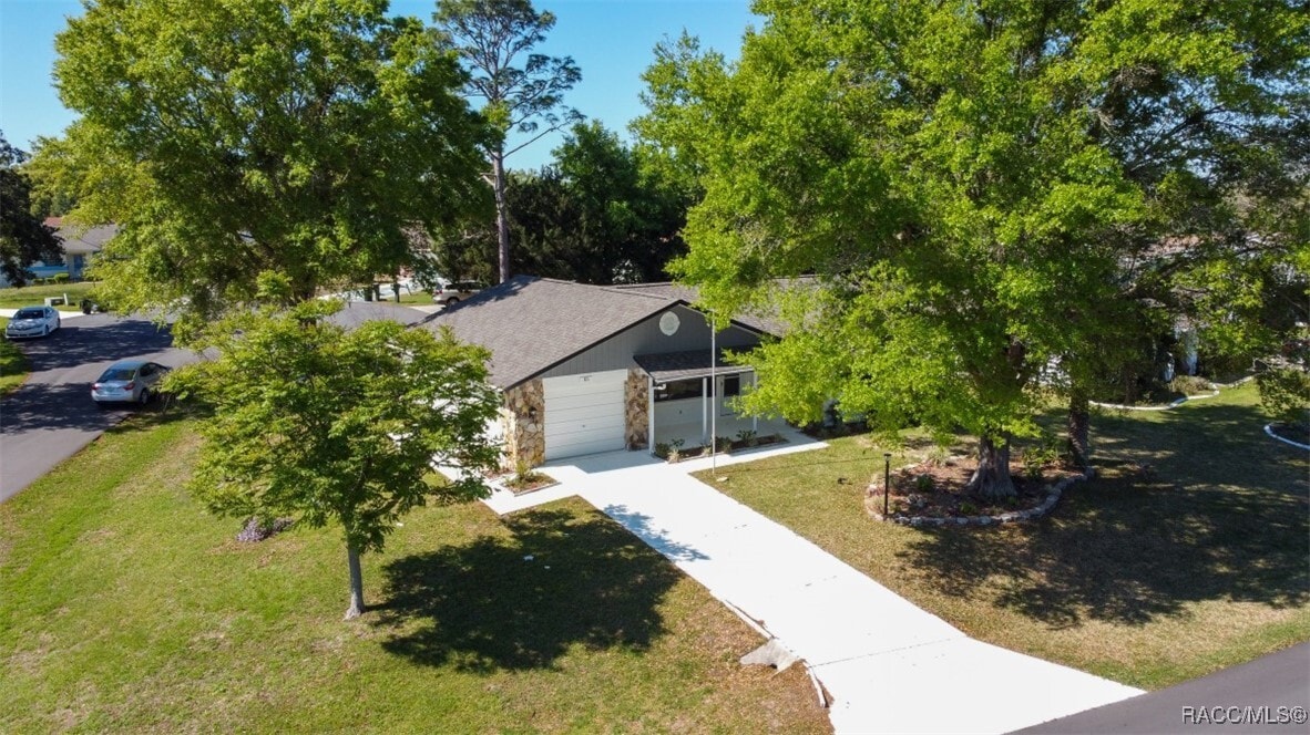 Primary Photo - 68 W Sugarberry Ln