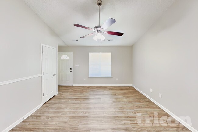 Building Photo - 7112 Windsong Way