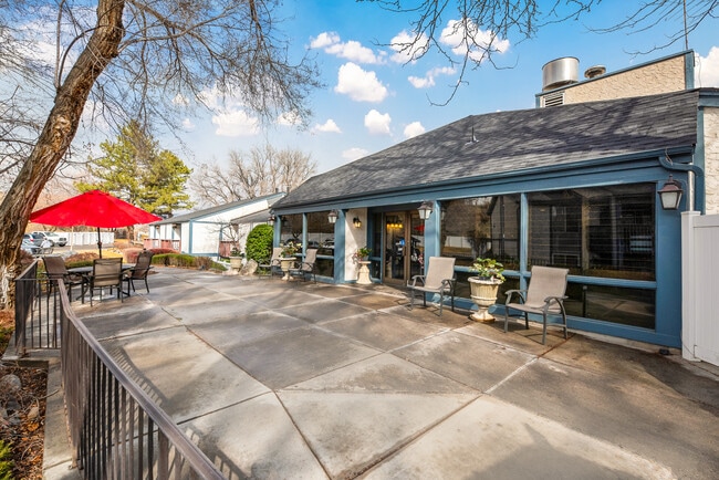 Building Photo - Cove Point Retirement - Independent Living