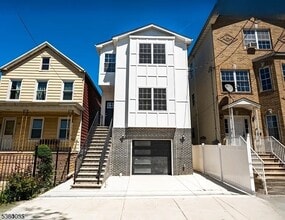 Building Photo - 90 Seaview Ave
