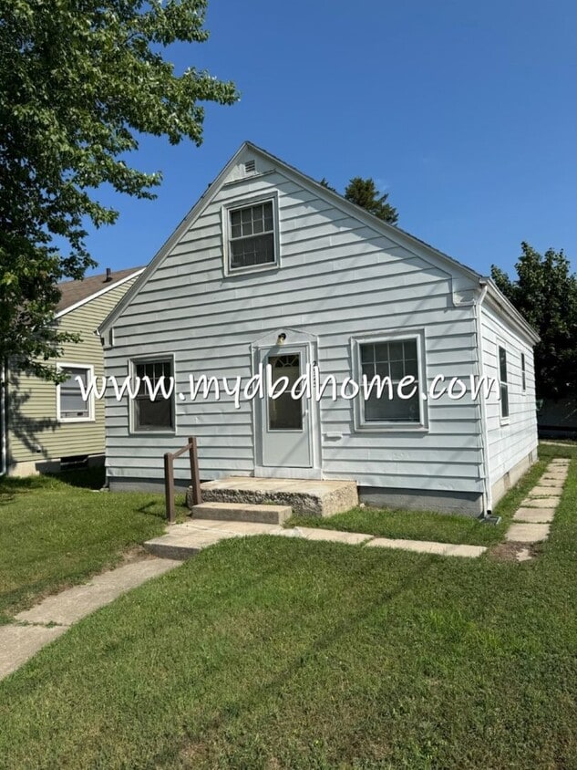 Primary Photo - 2925 Chestnut St