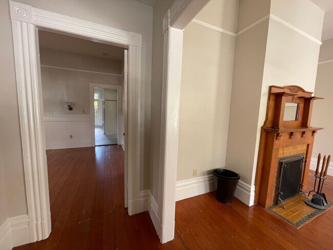 Building Photo - Available - Home in the Almond Grove Neigh...
