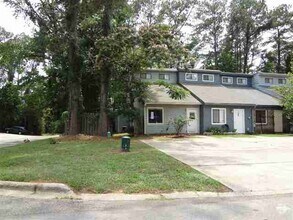 Building Photo - 2196 Sandpiper St