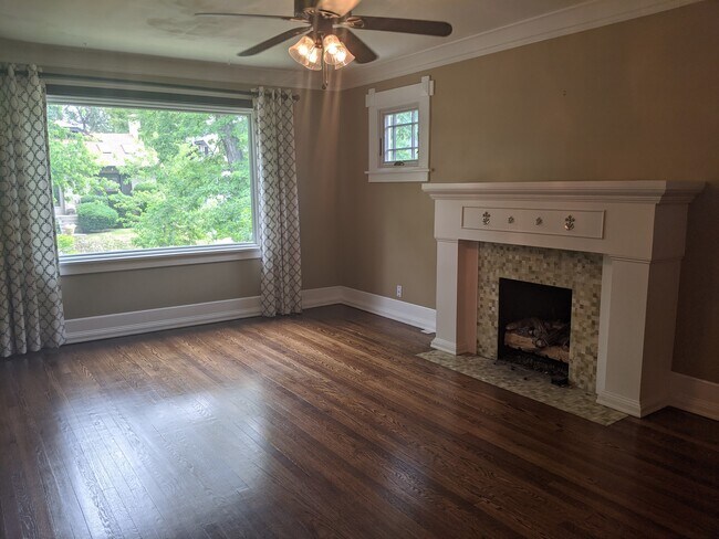 Photo - 635 Garfield St House