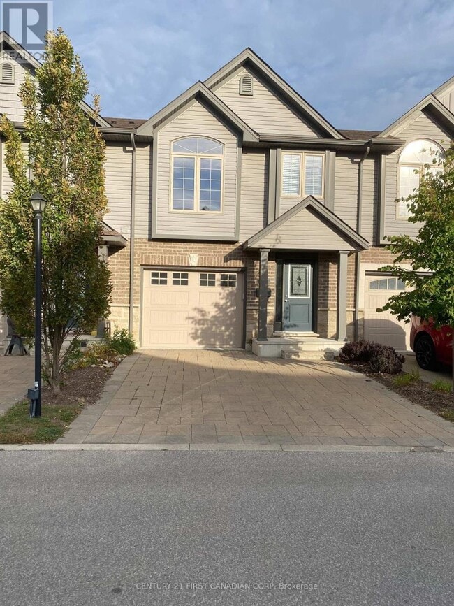Building Photo - 3400 Castle Rock Pl