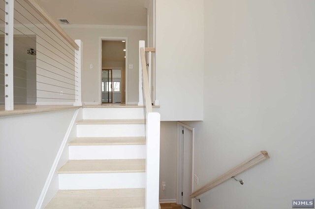 Foto del edificio - 43 Spruce Ave