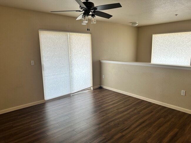 Building Photo - 127 Jules Way