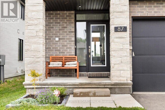 Photo du bâtiment - 87 Canvasback Rdg