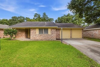 Building Photo - 823 Red Rock Canyon Dr