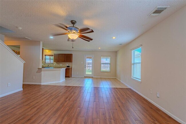 Building Photo - 11310 Sugar Bowl Dr