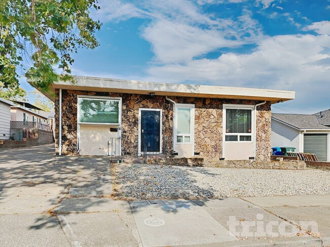 Foto del edificio - 573 Laurel St