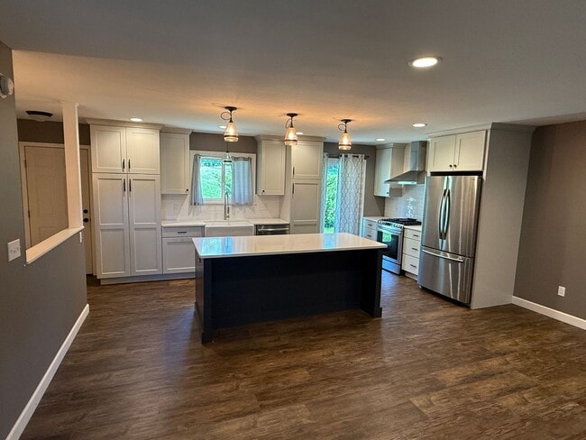 Foto del edificio - 4 Bedroom 3 Bath Home for Rent