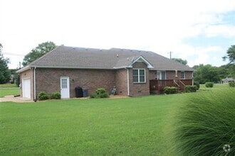 Building Photo - 6005 Justice Ln