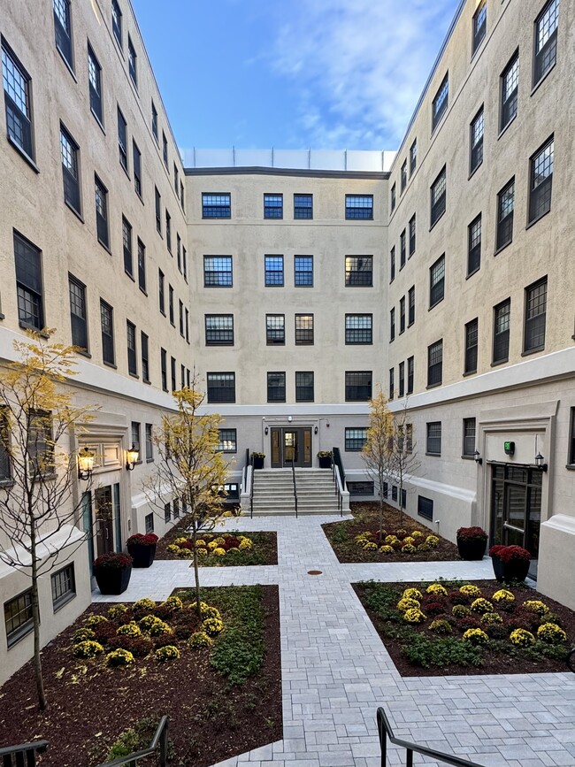 Building Photo - 1172 Massachusetts Ave