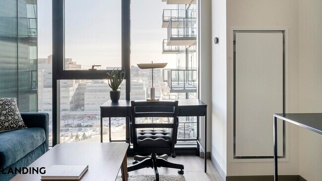 Foto del edificio - 513 S Damen Ave