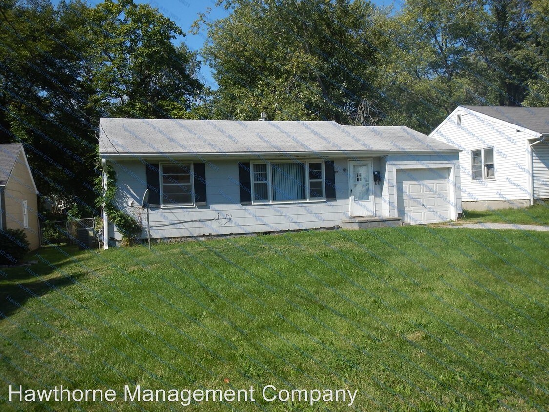 Primary Photo - 2 br, 1 bath House - 801 Hirth Ave.