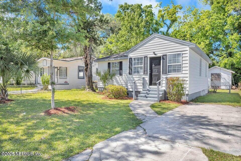 Primary Photo - 3129 Gilmore St