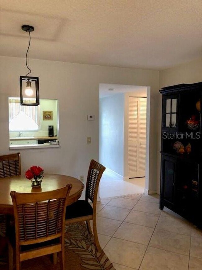 Foto del edificio - 102 Capri Isles Blvd