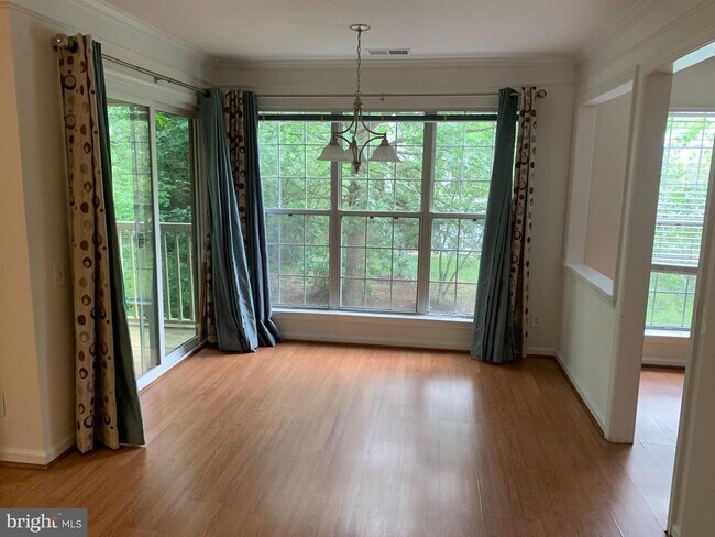 Building Photo - 8202 Winstead Pl