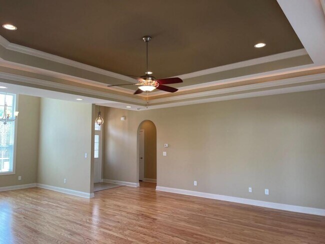 Building Photo - 236 Appian Way