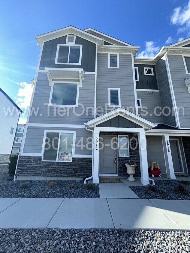 Foto principal - NO DEPOSIT option available for qualified renters!