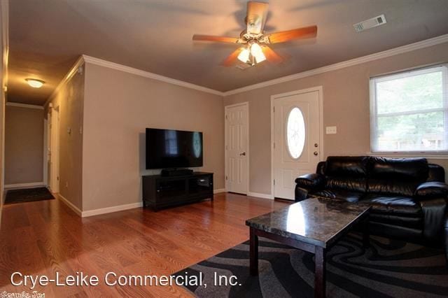 Foto del edificio - 4 br, 2 bath House - 901 Eastern Ave.